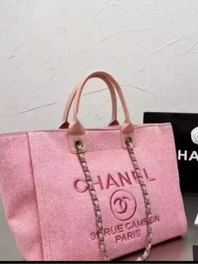 GWP novelty canvas Pink Tote with Chain Strap